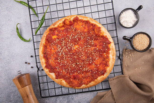 Falafel Husam AlTaawun | فلافل حسام التعاون - Sharjah