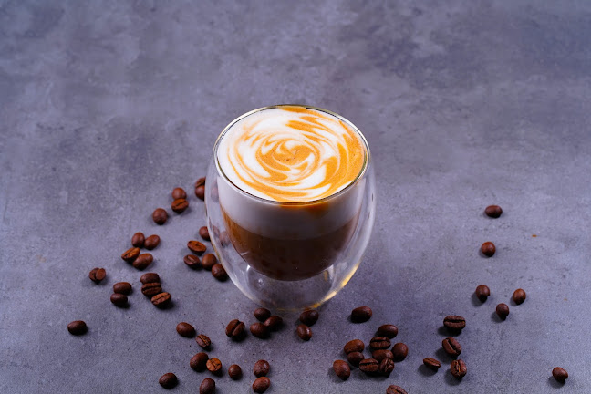 F8CQ+GVQ - Al Bateen - W10 - Abu Dhabi