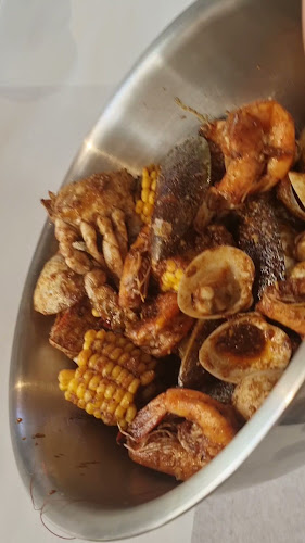 Opinii despre Spice Grill Seafood Restaurant în Sharjah - Hospitality and gastronomy