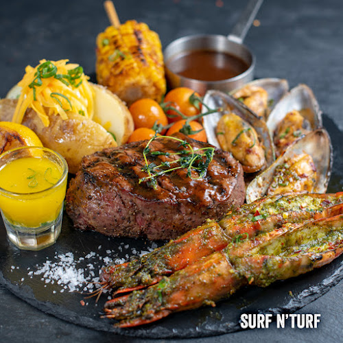 Famous Dave's Bar-B-Que - Abu Dhabi