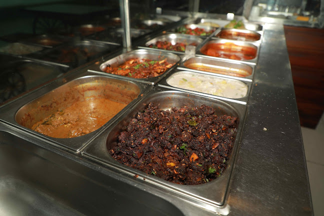 Opinii despre Curry Pot Restaurant, Sharjah în Sharjah - Hospitality and gastronomy