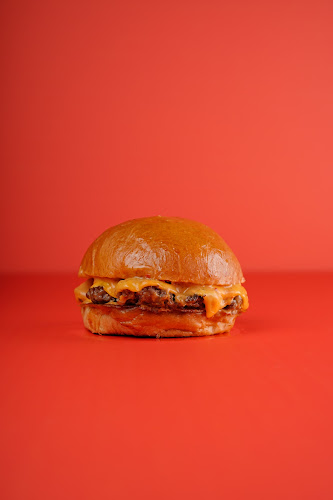 Fly - Masdar Park - Hospitality and gastronomy