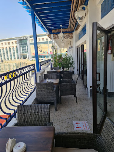 moon light coffee shop and cafeteria مقهى وكافتيريا ضوء القمر