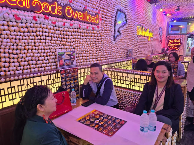 Dampa Seafood Grill - Abu Dhabi Almariah mall - Hospitality and gastronomy