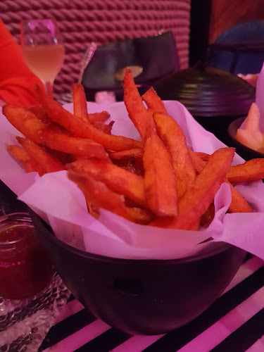 117, Emirated Financial Tower, Sheikh Zayed Road - Dubai