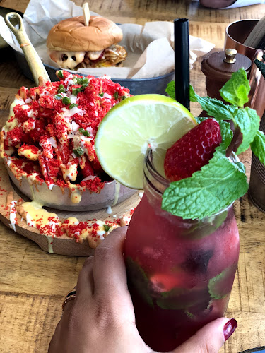 SHE BURGER- Dar al wasl - Hospitality and gastronomy