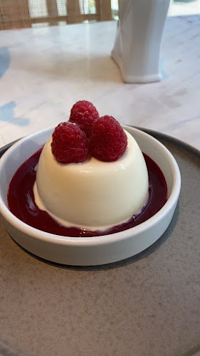 The Host - Hospitality and gastronomy