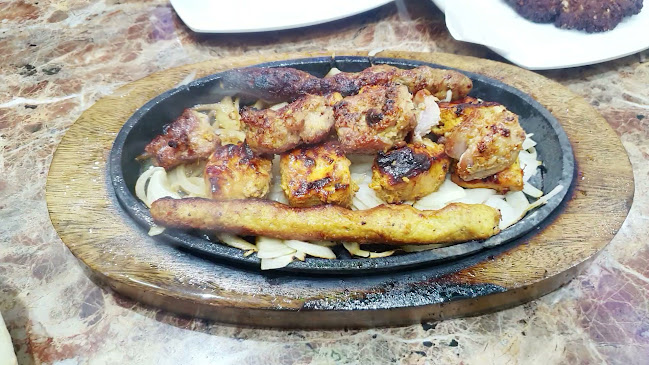 Kashmir Point Restaurant (Br.)