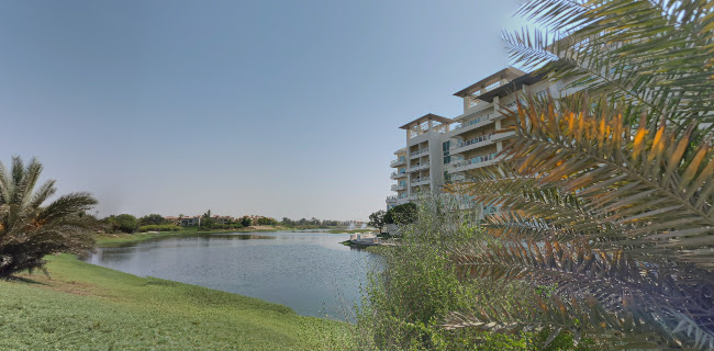 Breakers Beach Bar - Hospitality and gastronomy