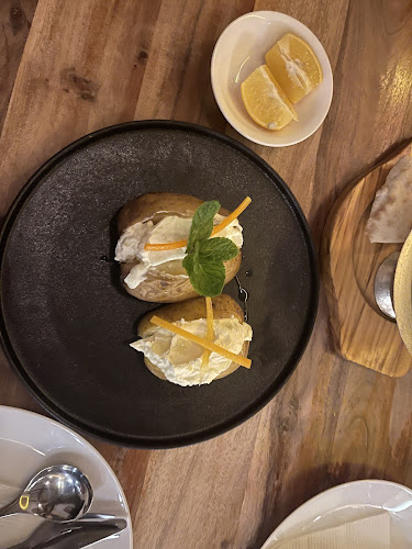 923 Hazza ' Bin Zayed The First St - Al Danah - Zone 1 - Abu Dhabi