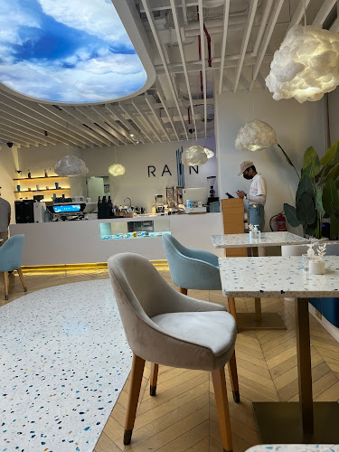 Rain Corniche - Hospitality and gastronomy