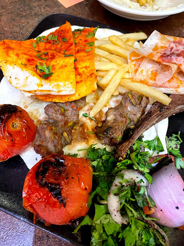 Comentarii opinii despre RAWABI AL SHAM RESTAURANT & BUTCHERY -Al Nahda Branch
