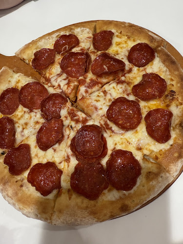 Opinii despre Papa Johns - Lake Terrace Tower în Dubai - Hospitality and gastronomy