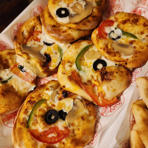 89J8+G6M - AL Khan Corniche St - Al Khan - Sharjah