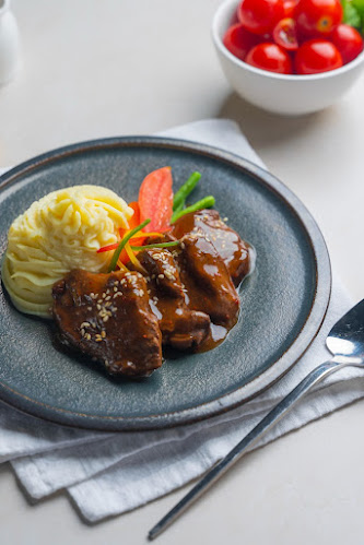 Low Calories - Al Jahili - Hospitality and gastronomy