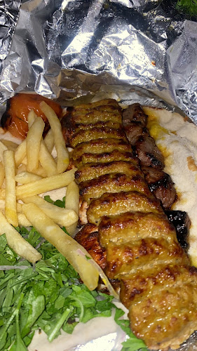 3F52+4W8 - Al Marfa - MR1 - Abu Dhabi