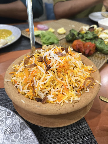 Opinii despre Indian Oven Restaurant în Sharjah - Hospitality and gastronomy