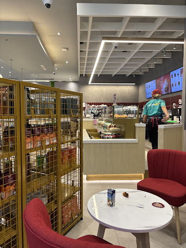 Comentarii opinii despre Costa Coffee - Al Wahda Mall