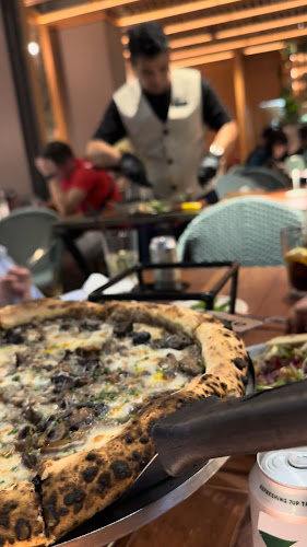 Opinii despre Social House în Dubai - Hospitality and gastronomy