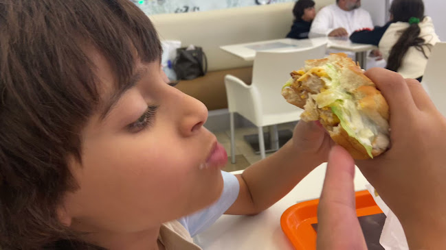 Opinii despre BURGER KING în Dubai - Hospitality and gastronomy