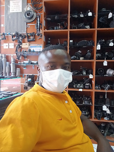 Opinii despre Naif Used Market în Dubai - Hospitality and gastronomy