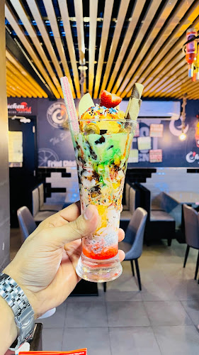 Comentarii opinii despre Chicken world Outlet 1