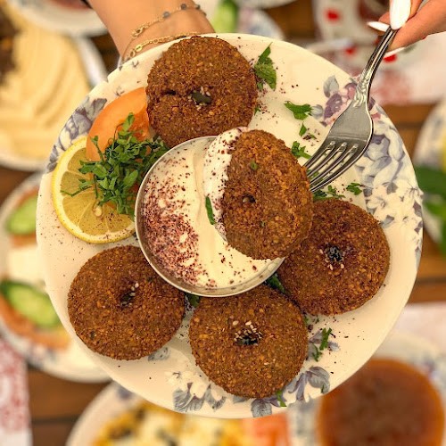 Tawq Alyasmin Restaurant مطعم طوق الياسمين خورفكان