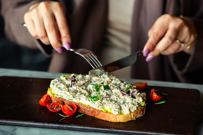 Crave Restaurant - Sharjah