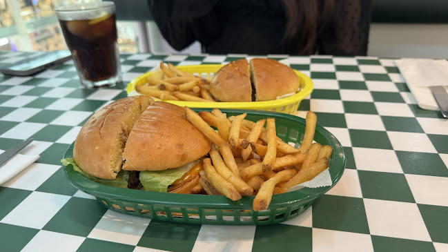 Opinii despre Neat Burger în Dubai - Hospitality and gastronomy