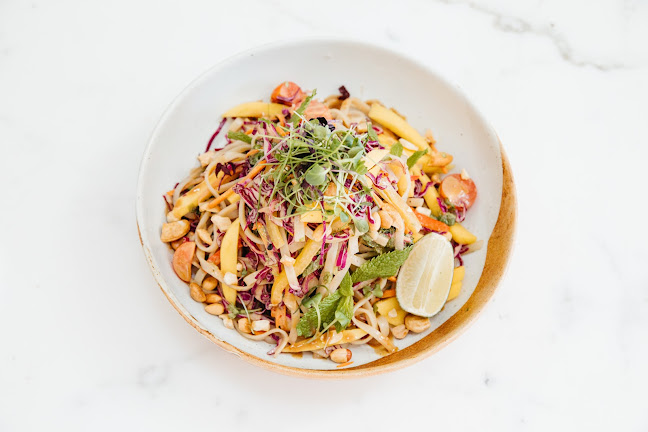 Comentarii opinii despre 100 Cafe