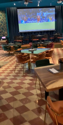 Comentarii opinii despre Hitchki Marina Dubai - Indian Restaurant I Bar I Brunch I Set Meal Lunch I Sheesha