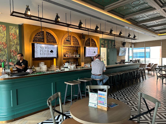 MToad's Pub & Kitchen - Ba - Dubai