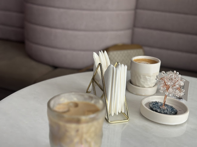 F94J+M6Q - Mohamed Bin Khalifa St - Al Manhal - W15 02 - Abu Dhabi