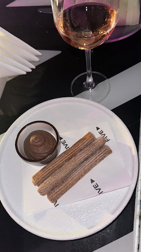 Comentarii opinii despre Soul St. - Street Food In Dubai at FIVE Jumeirah Village