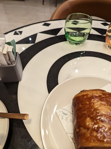 Comentarii opinii despre Risen Café and Artisanal Bakery, Dubai Marina