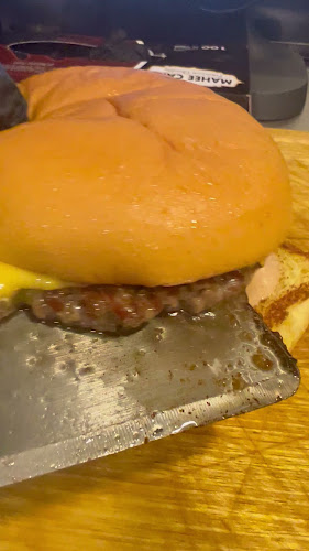 Opinii despre JT Burgers în Dubai - Hospitality and gastronomy