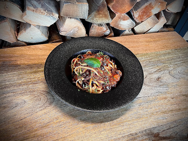 Opinii despre Eataliano Restaurant în Ajman - Hospitality and gastronomy