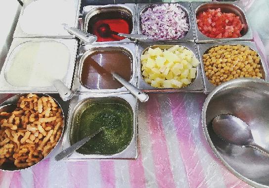 Comentarii opinii despre Aloo Paratha Resturant & Sweets