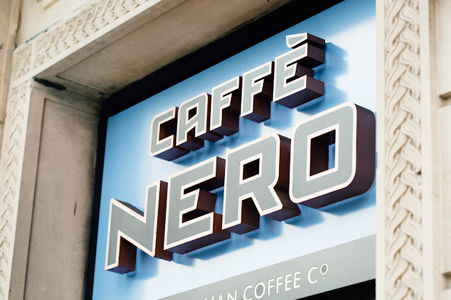 نيرو كافيه Caffè Nero