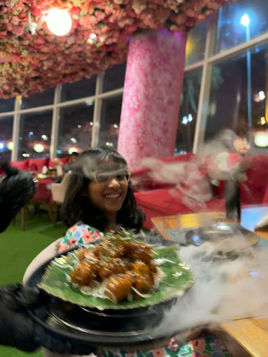 Opinii despre Wood House Restaurant Al Ain în Abu Dhabi - Hospitality and gastronomy