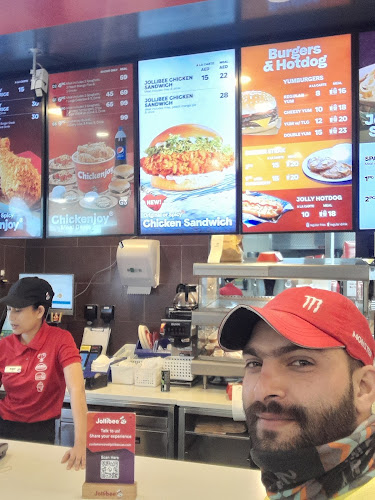 Comentarii opinii despre Jollibee Mushrif Mall