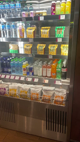 Opinii despre Costa Coffee - JLT Cluster X în Dubai - Hospitality and gastronomy