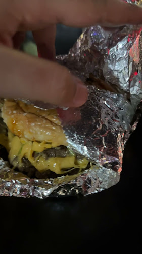 Opinii despre Five Guys City Walk în Dubai - Hospitality and gastronomy