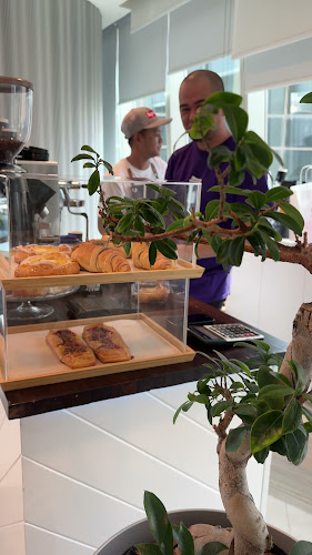 Opinii despre BrewJitsu Speciality Cafe în Abu Dhabi - Hospitality and gastronomy