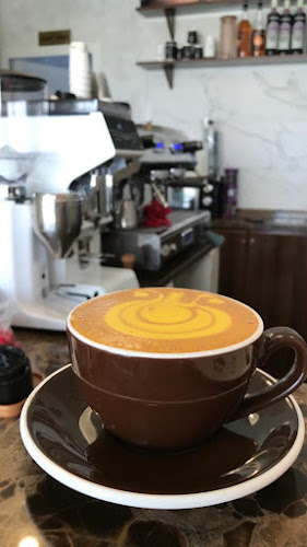 ثلاثة و ستون كافيه sixty three Cafe - Sharjah