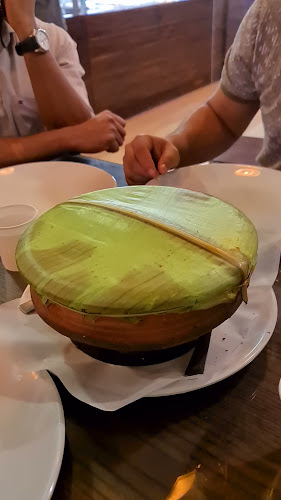 Opinii despre Curry Pot Restaurant, Sharjah în Sharjah - Hospitality and gastronomy