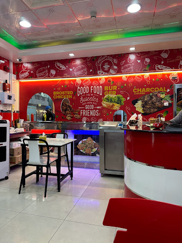 Opinii despre Cafeteria Safari Fresh chicken în Abu Dhabi - Hospitality and gastronomy