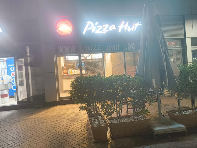 Pizza Hut - Hospitality and gastronomy