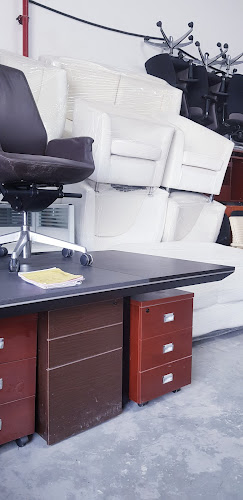 Comentarii opinii despre Baniyas Used Furniture Market