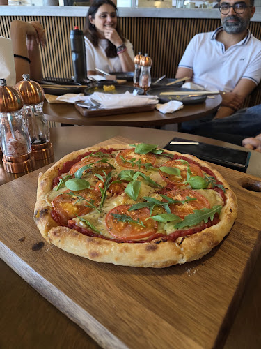 Opinii despre DOBRO TOP VEGAN în Dubai - Hospitality and gastronomy